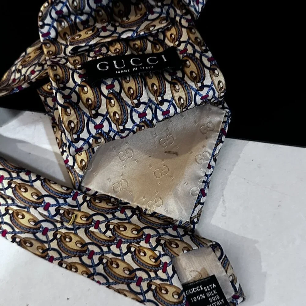 Gucci Gold Silk Tie Link Chain EUC Neckwear White Baroque rococo VTg